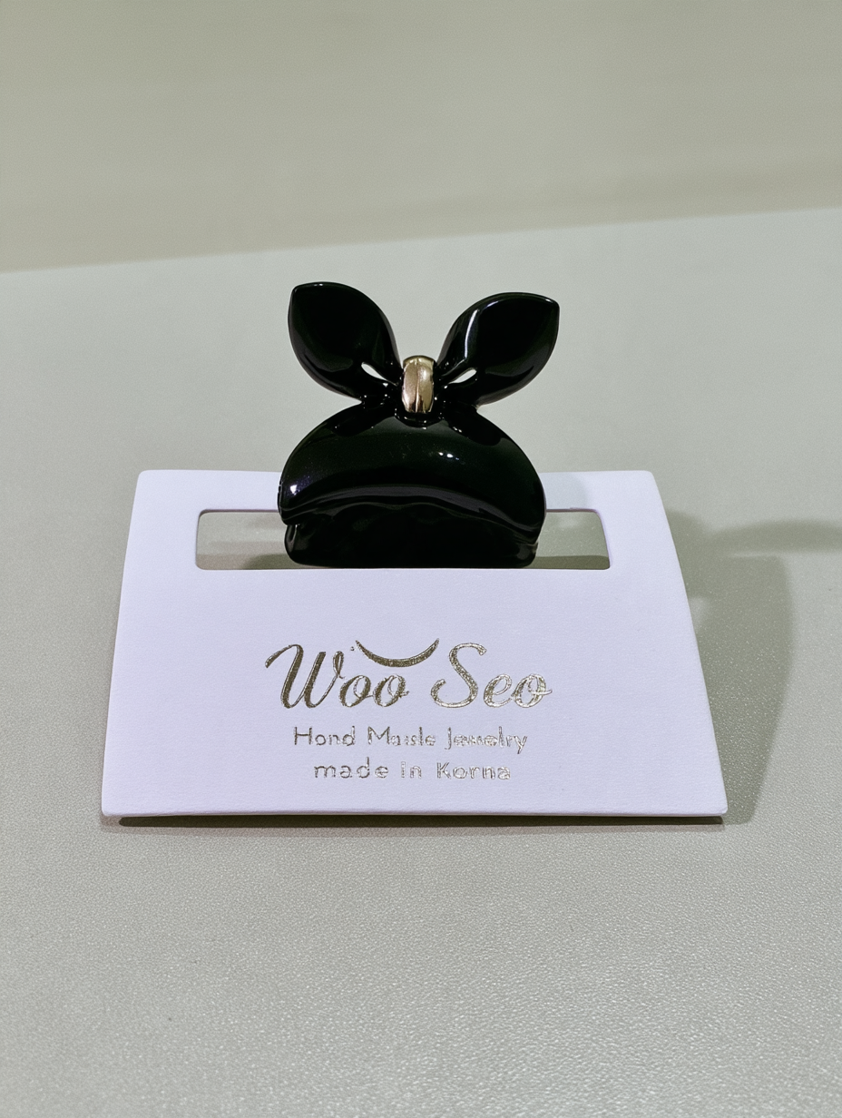 Black / Brown Bow Claw Clip